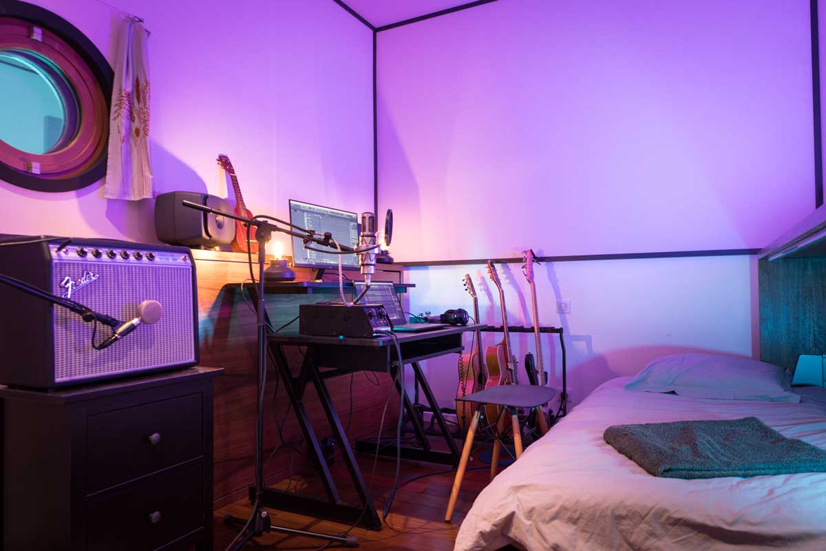 Quai-Son-Studio-Chambre1-E